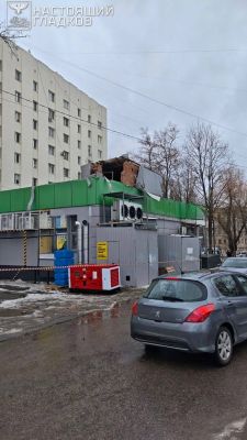 Дрон врезался в крышу супермаркета в Белгороде, напугав продавцов и покупателей