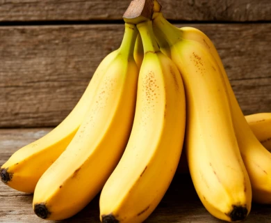 Выяснилось, кому не стоит есть бананы