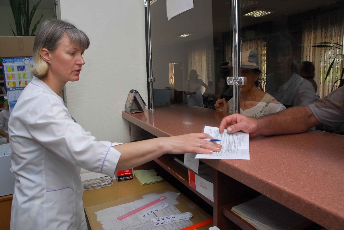 Отёки и боль в пояснице. Как понять, что с почками что-то не так&nbsp;