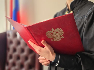 Суд оставил в СИЗО белгородского бизнесмена по делу о даче взятки экс-мэру