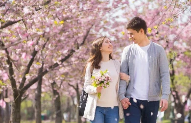 Секс весной: почему хочется близости и как это связано с потеплением