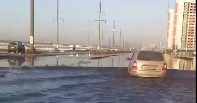 Улицу перекрыли из-за потопа в воронежском ЖК