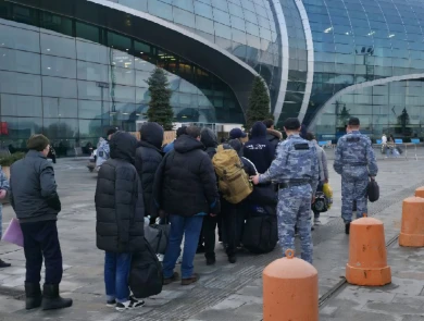 16 мигрантов депортировали из Воронежа за пределы России