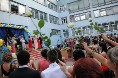 Названа дата выпускных и последних звонков в Воронеже 