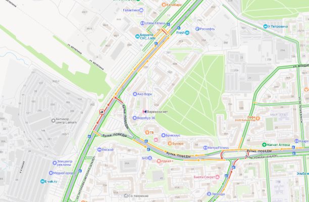 Пробка скопилась на окружной дороге в Воронеже из-за ДТП 