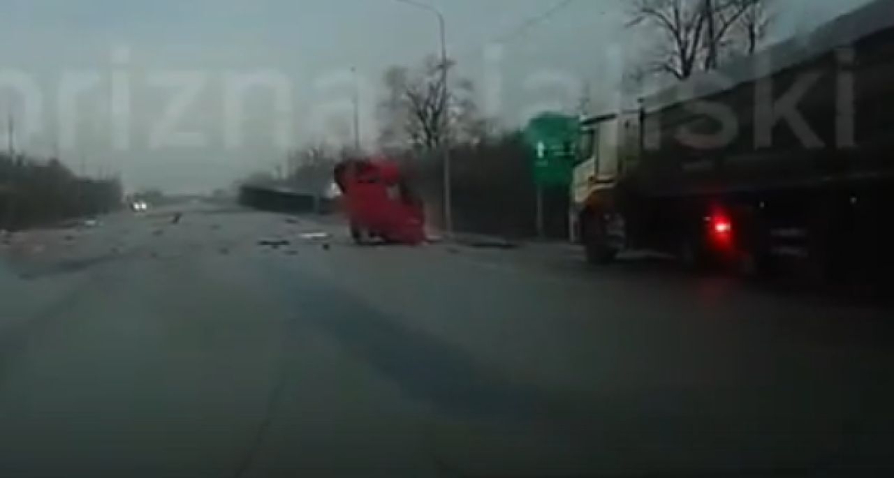 Появилось видео жуткой аварии с&nbsp;фурой на&nbsp;М-4 «Дон» в&nbsp;Воронежской области