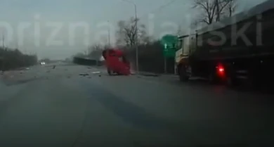 Появилось видео жуткой аварии с фурой на М-4 «Дон» в Воронежской области