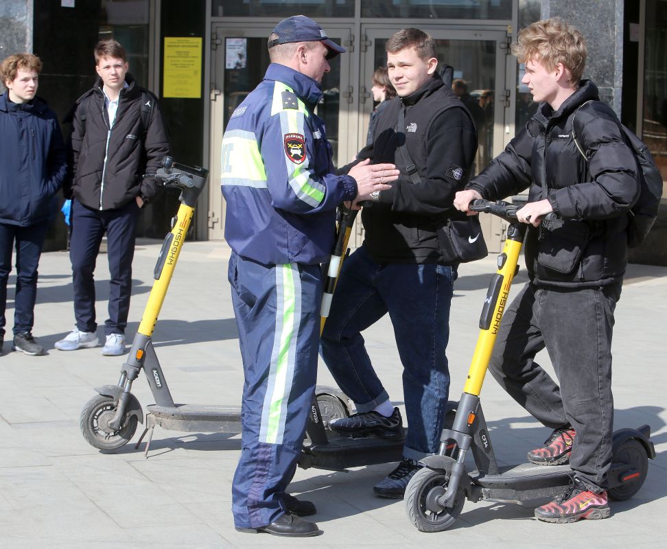 Как планируют бороться с&nbsp;самокатчиками в&nbsp;Воронеже