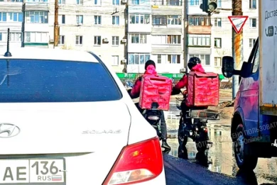 «Совсем не знают ПДД». Воронежский водитель пожаловался на наглых «товарищей» на дороге