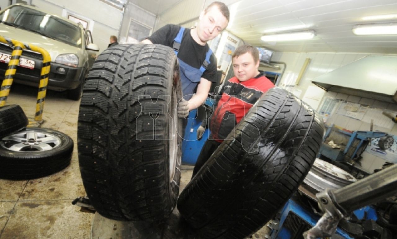Пора ли воронежским водителям менять зимнюю резину на летнюю