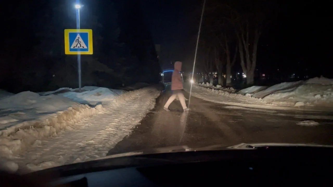 Белгородские студенты начали бороться с блэкаутом на дорогах