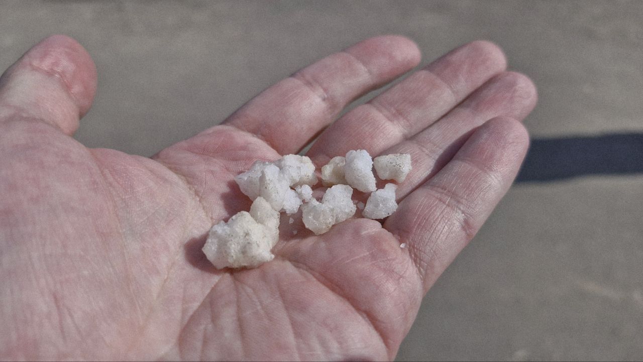 В Липецке нашли опасный реагент на дорогах