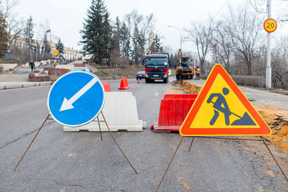 В Липецке приступили к ремонту Петровского спуска по нацпроекту