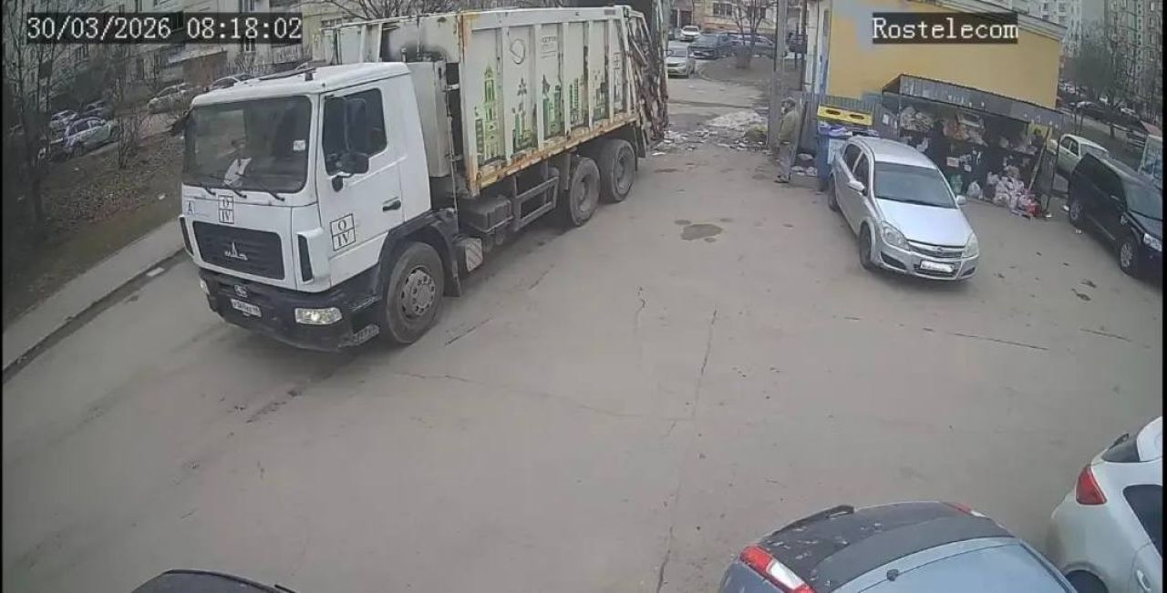 В Липецке начали штрафовать автохамов, паркующихся у площадок ТБО на 50 тысяч