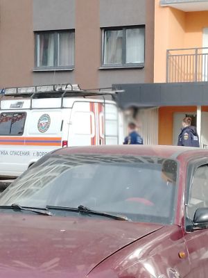 Воронежец упал с крыши многоэтажного дома