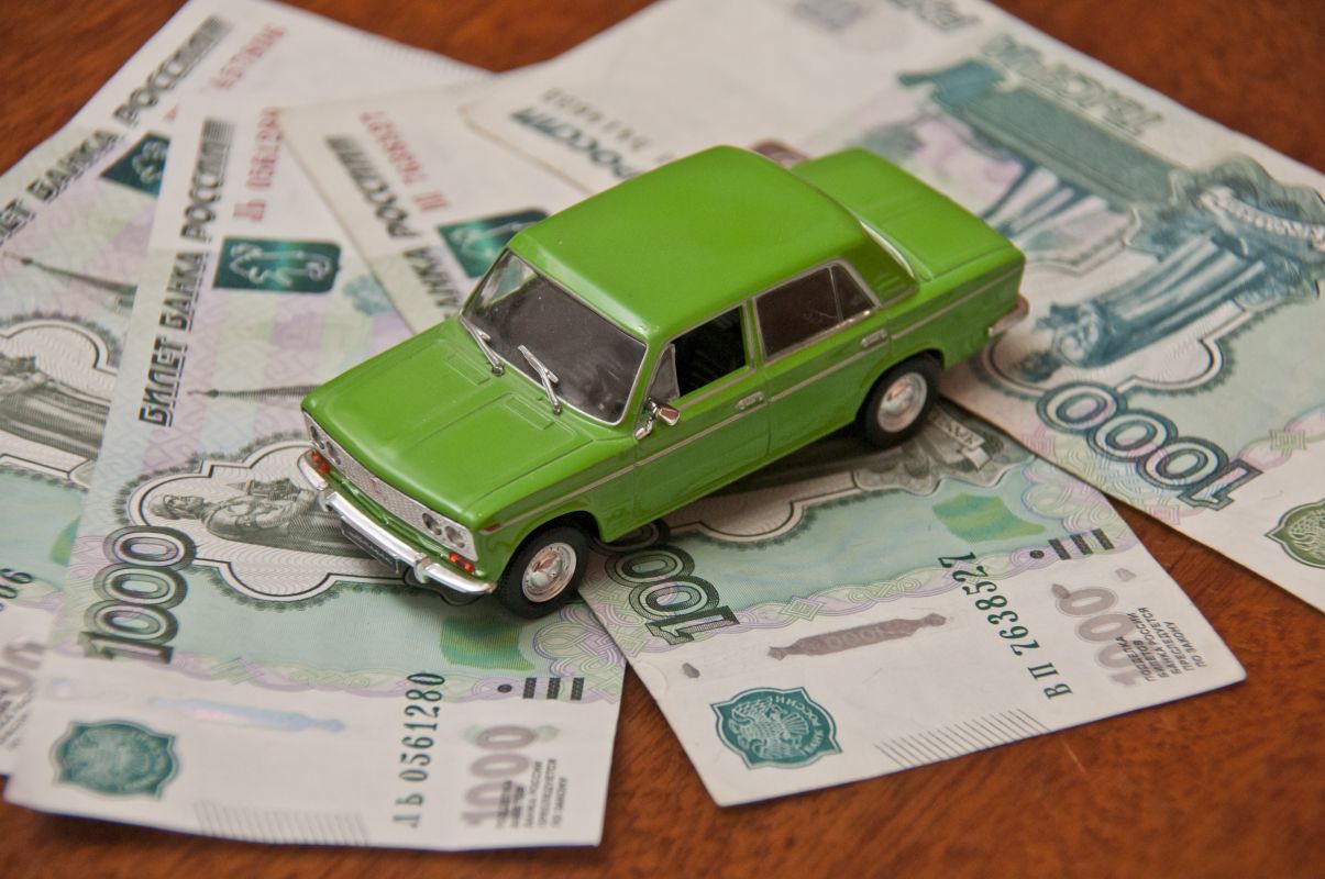 Выяснилось, какую часть зарплаты воронежские водители тратят на свои авто