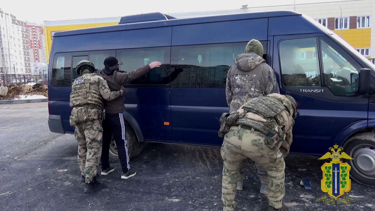 Липецкие силовики выгнали 15 иностранцев-нелегалов из вокзалов и строек