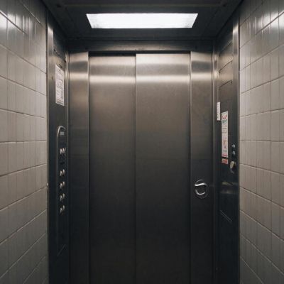 Власти пообещали замену тысячи лифтов в белгородских высотках