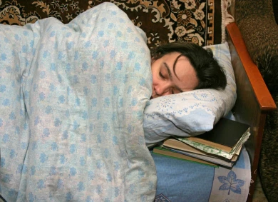 Выяснилось, сколько нужно спать в выходные, чтобы восстановить норму сна 