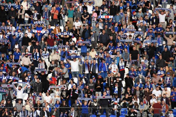 Двух воронежских болельщиков задержали на матче «Факела» в Туле