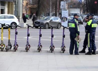 Подросткам до 18 лет хотят запретить пользоваться электросамокатами в Воронеже