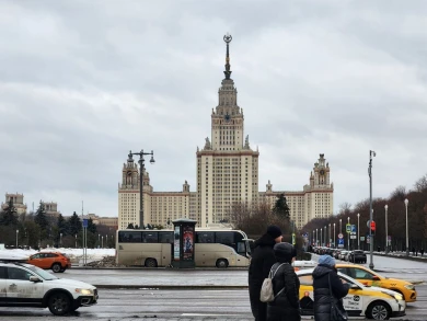 Гости МГУ из Воронежа будут всегда на связи с родными  