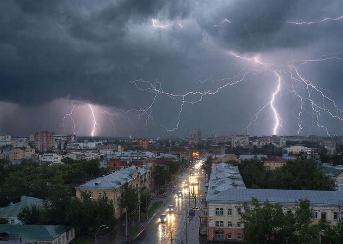 Гроза и&nbsp;сильный ветер вновь нагрянут в&nbsp;Воронежскую область