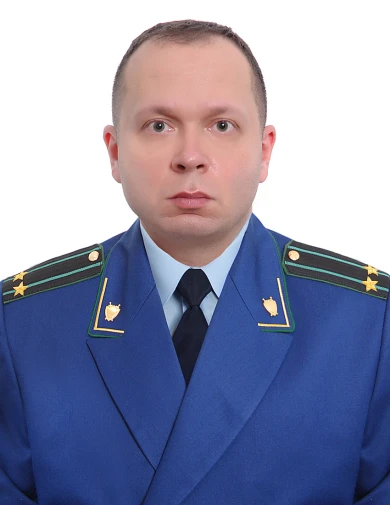 Экс-прокурору Семилукского района отменили уголовное наказание в колонии