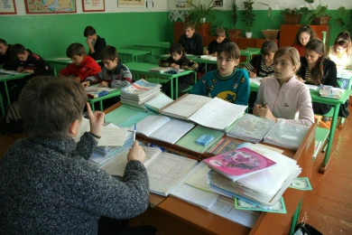 Летние каникулы у воронежских школьников могут перенести