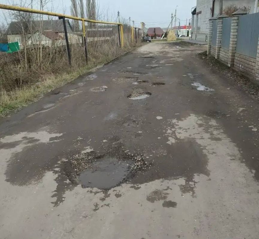 В липецкой Ситовке снова провалились дороги, отремонтированные три года назад