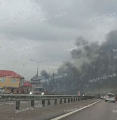 Мотель загорелся на трассе М-4 «Дон» под Воронежем 