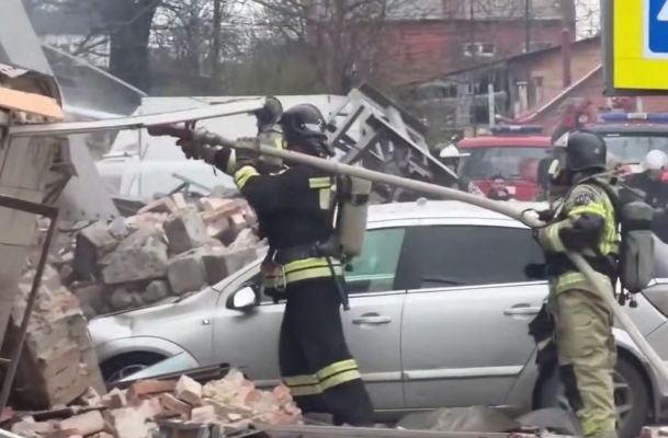 Взрыв прогремел на складе пиротехники — пострадали десять человек