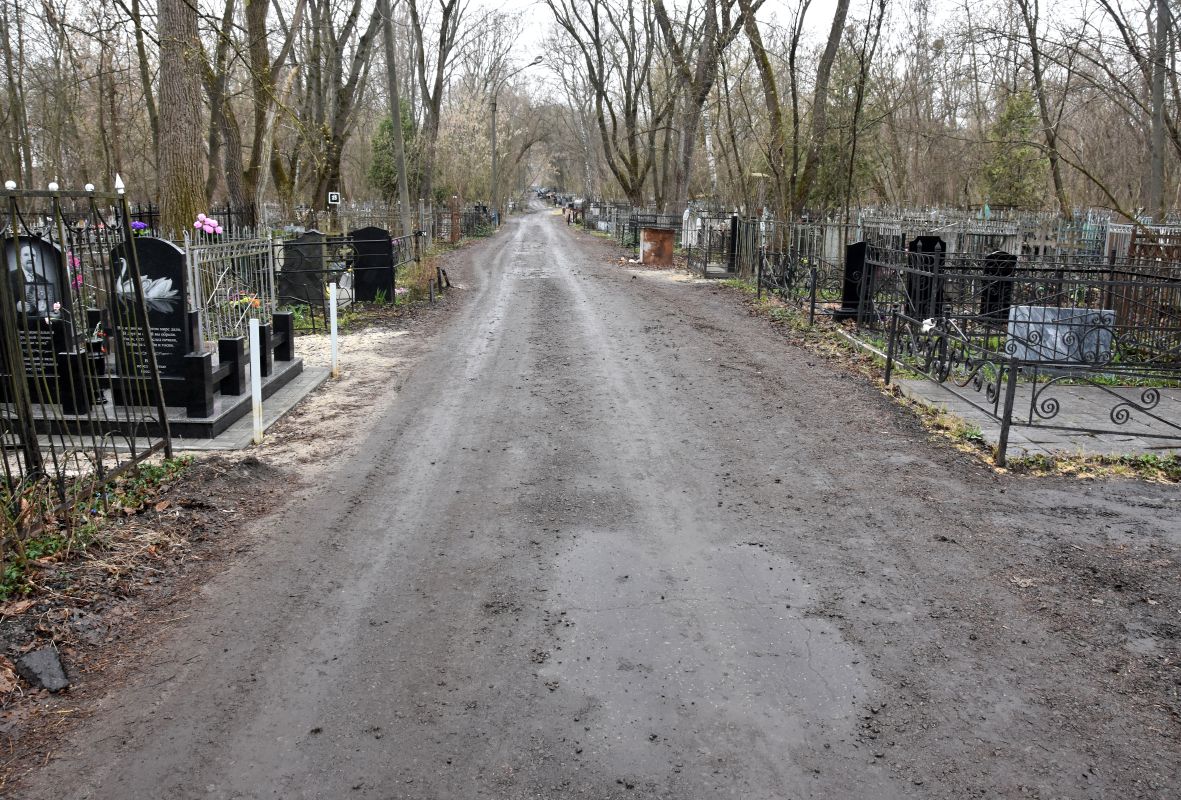 Воронежцы пришли в ужас, посетив одно из городских кладбищ перед Пасхой&nbsp;