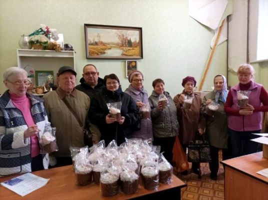 Депутаты команды ДСК поздравили с Пасхой жителей Воронежа и области 