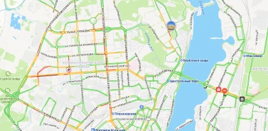 Гигантская пробка сковала Московский проспект в Воронеже