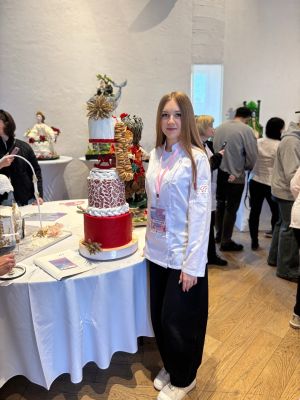 Школьница из Новой Усмани заняла третье место в международном кондитерском чемпионате