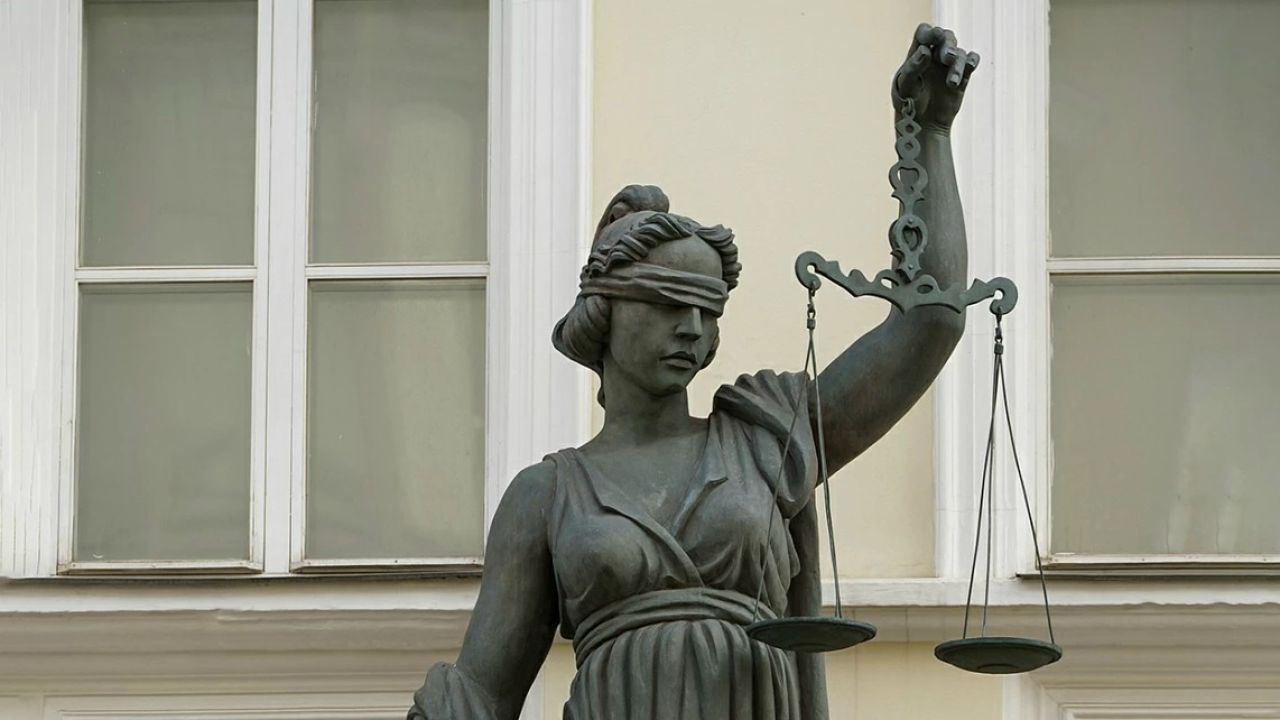 В Липецке изловили теневых банкиров, заработавших на обналичке 156 млн рублей