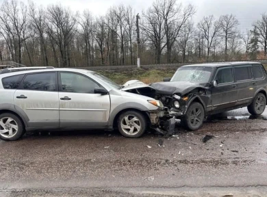 Три человека пострадали в лобовом ДТП под Воронежем