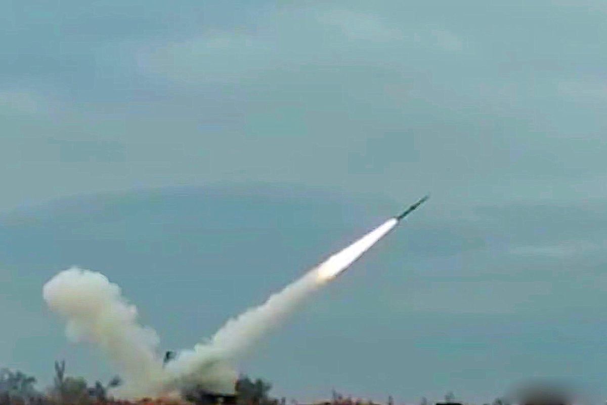 Ракетную опасность объявили в&nbsp;Воронежской области посреди дня — воют сирены