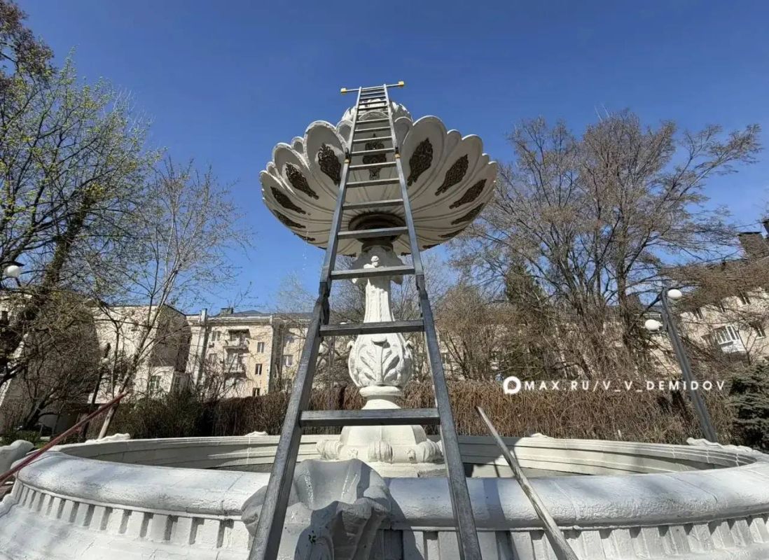 Коммунальщики приступили к «реанимации» фонтанов Белгорода