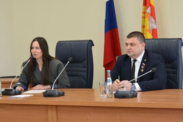 Председатель городской Думы высоко оценил идеи молодёжи по развитию Воронежа