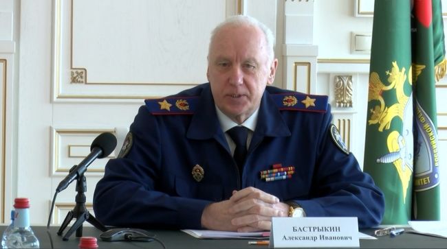 Бастрыкин затребовал доклад о деле мужчины, бросавшего нож в живот ребёнка
