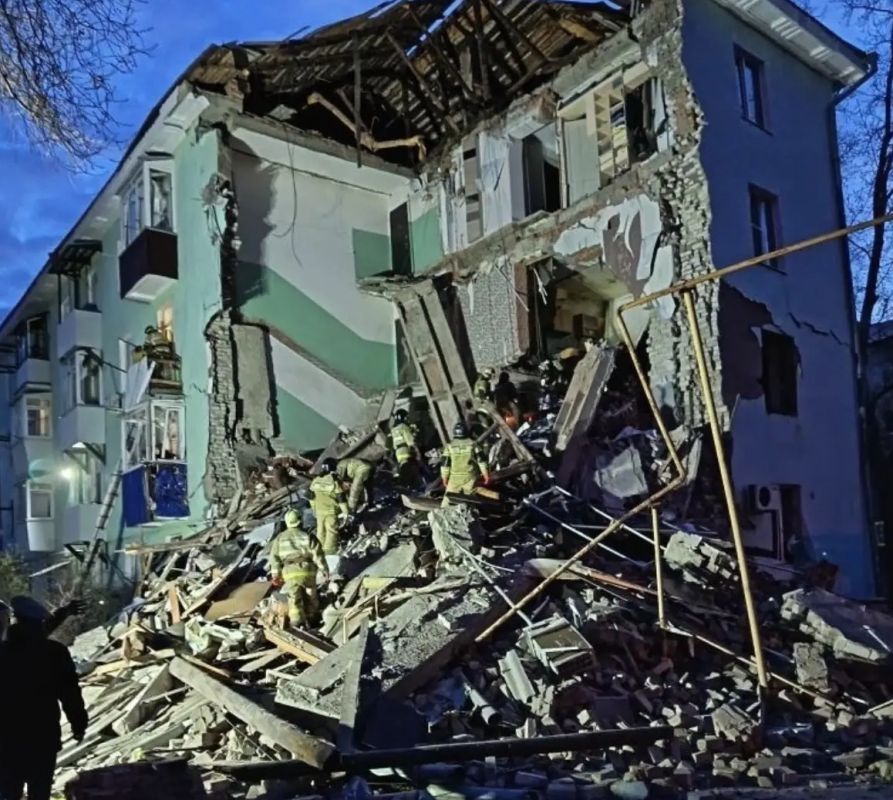 Подъезд обрушился после атаки ВСУ — есть погибшие
