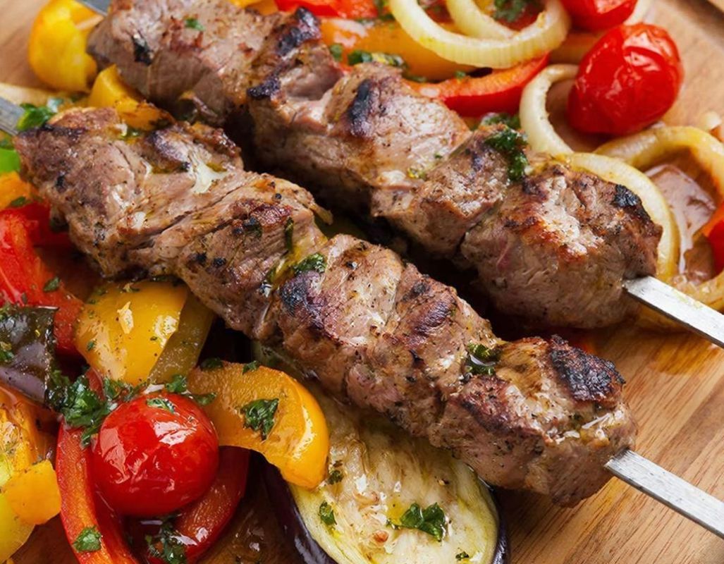 Что подать к&nbsp;шашлыку: пять лучших гарниров для мяса