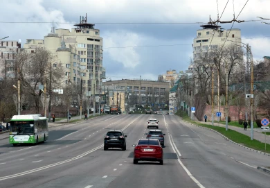 Огромная пробка сковала Московский проспект в Воронеже