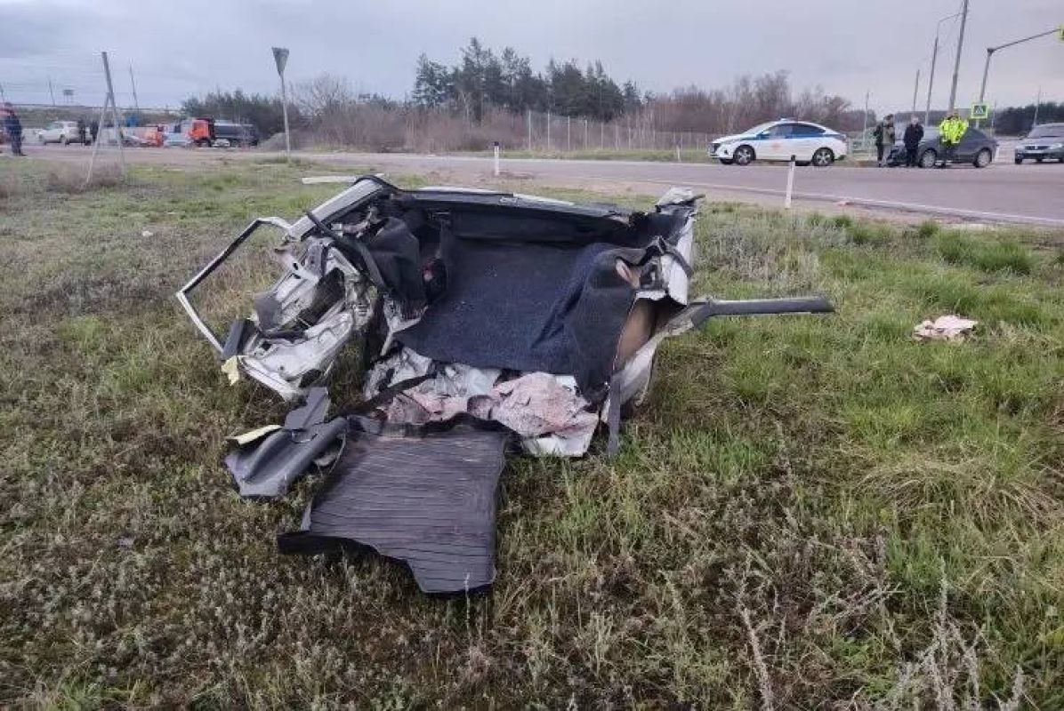 Под Липецком в жутко раскуроченной машине нашли мертвую женщину