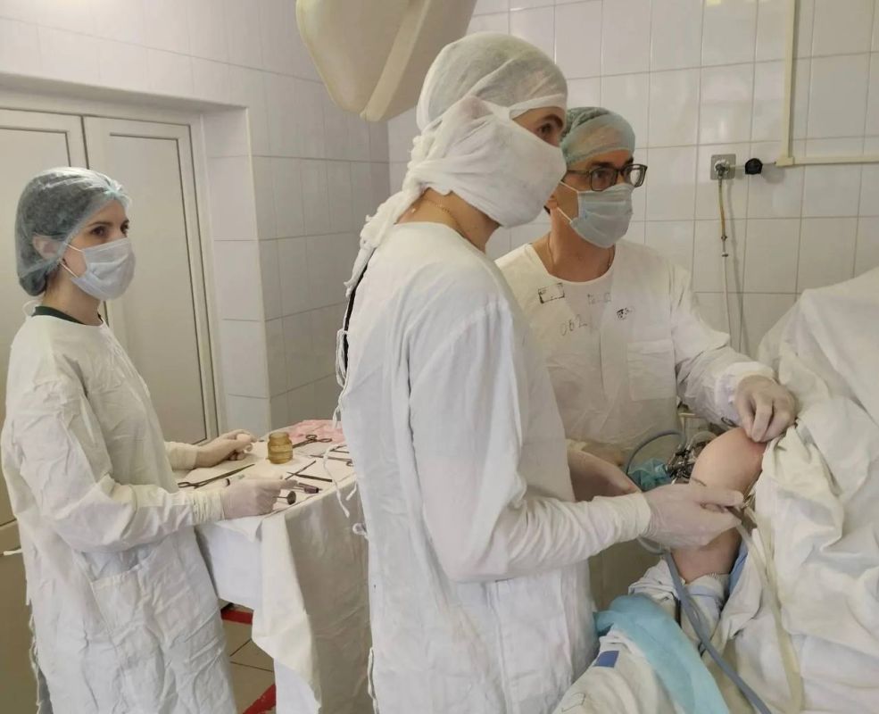 Воронежские врачи вернули мужчине подвижность плеча с&nbsp;помощью небольшого прокола