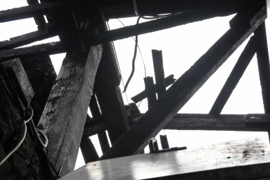 Женщина подожгла жилой дом и ещё несколько построек в Воронежской области