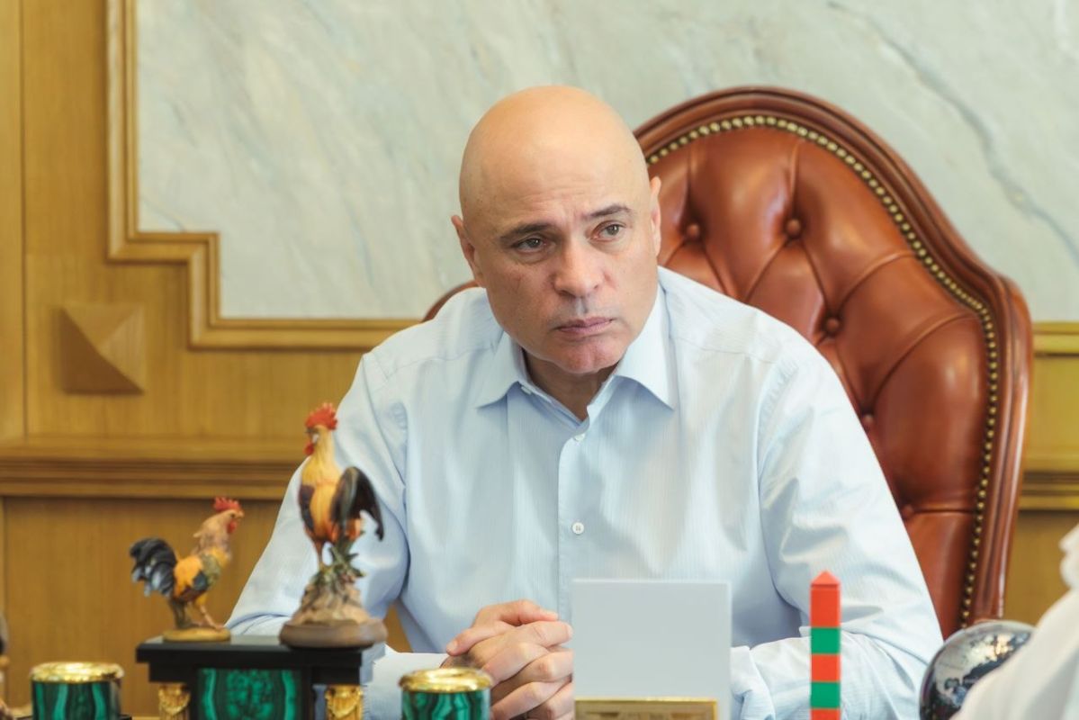 Губернатору Артамонову не нравятся дороги Липецка, по которым он ездит