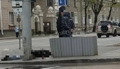 О теле мужчины в центре сообщили воронежцы